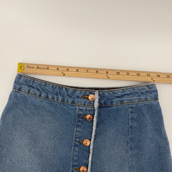Zara Basic Denim Skirt Womens Small Blue Asymmetrical Raw Hem Button Front Mini - Picture 3 of 6